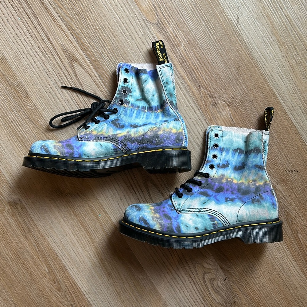 NEW Doc Martens Tie Dye Boot size 9